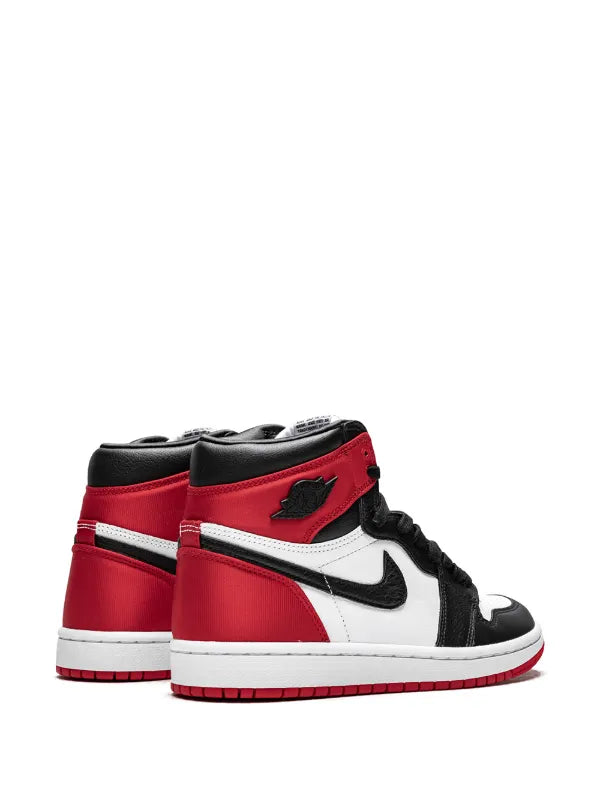 AIR JORDAN 1 HIGH OG SATIN BLACK TOE