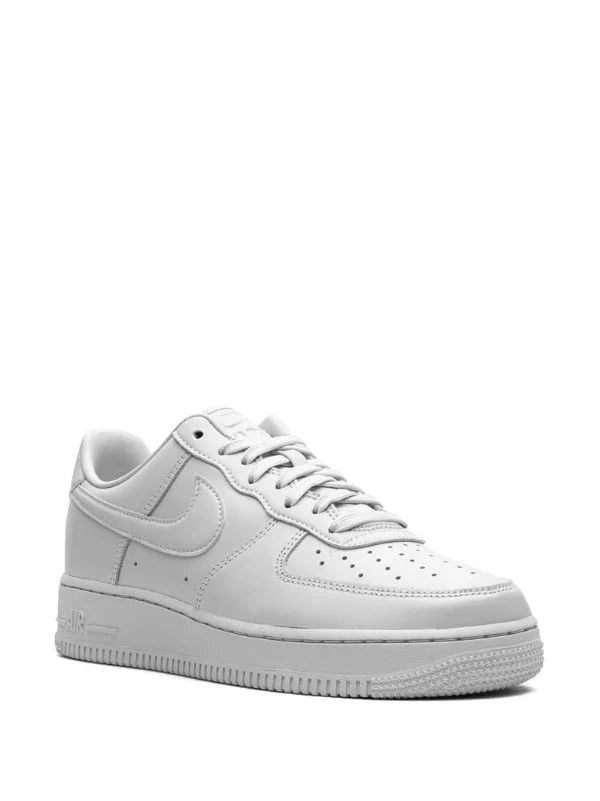 NIKE AIR FORCE 1 WHITE