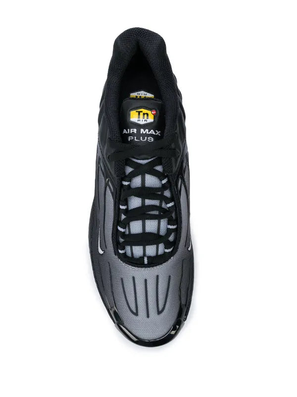 NIKE AIR MAX PLUS 3 BLACK